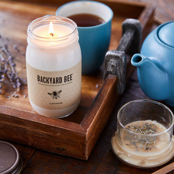 ライトエンパワメントトリートメントパウダー 1 ライト Lavender Candle by Backyard Bee